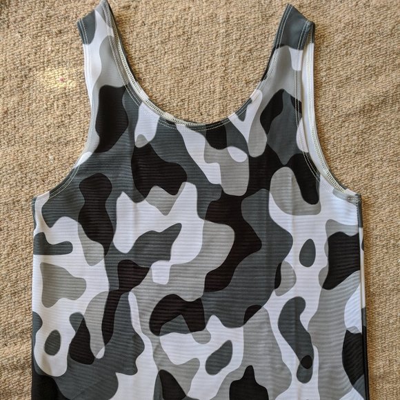 XS Cow Print Yoga Gym Workout Outfit Tank Top Biker Short Set Black Gray White - Picture 3 of 16